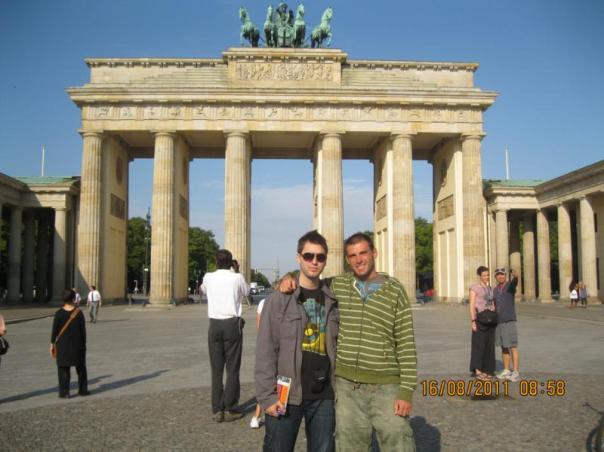Con mi hermano , en la Puerta Brandeburgo